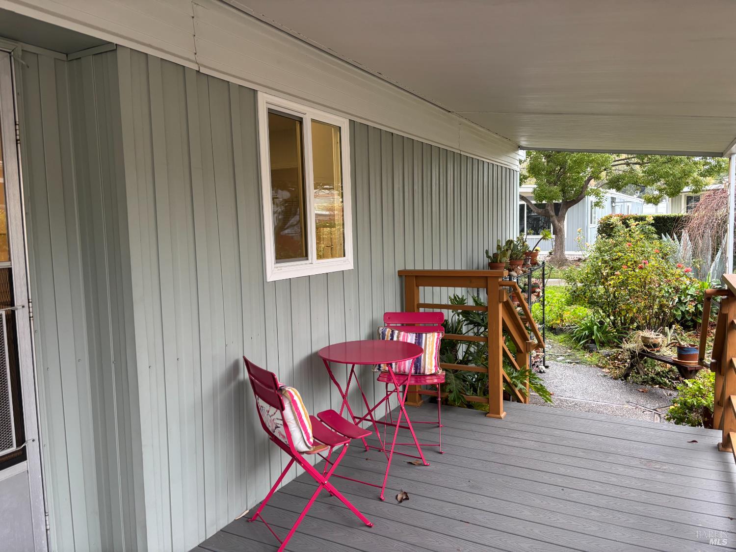 Detail Gallery Image 2 of 23 For 708 Seville Way, Novato,  CA 94949 - 2 Beds | 2 Baths