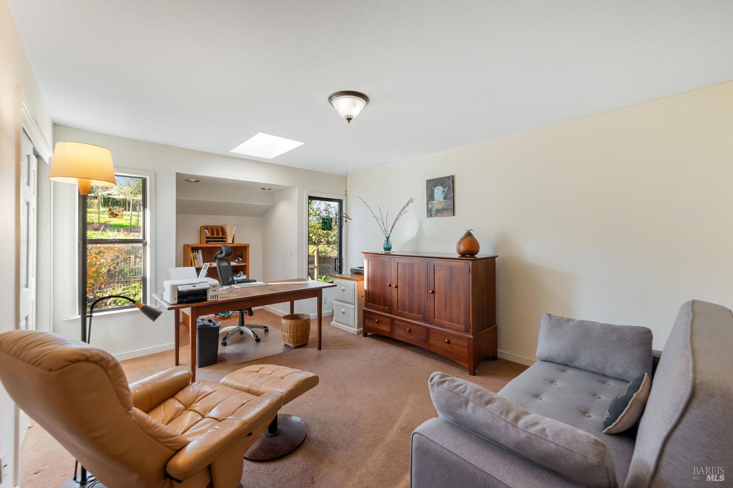 Detail Gallery Image 28 of 65 For 2850 Western Ave, Petaluma,  CA 94952 - 4 Beds | 3 Baths