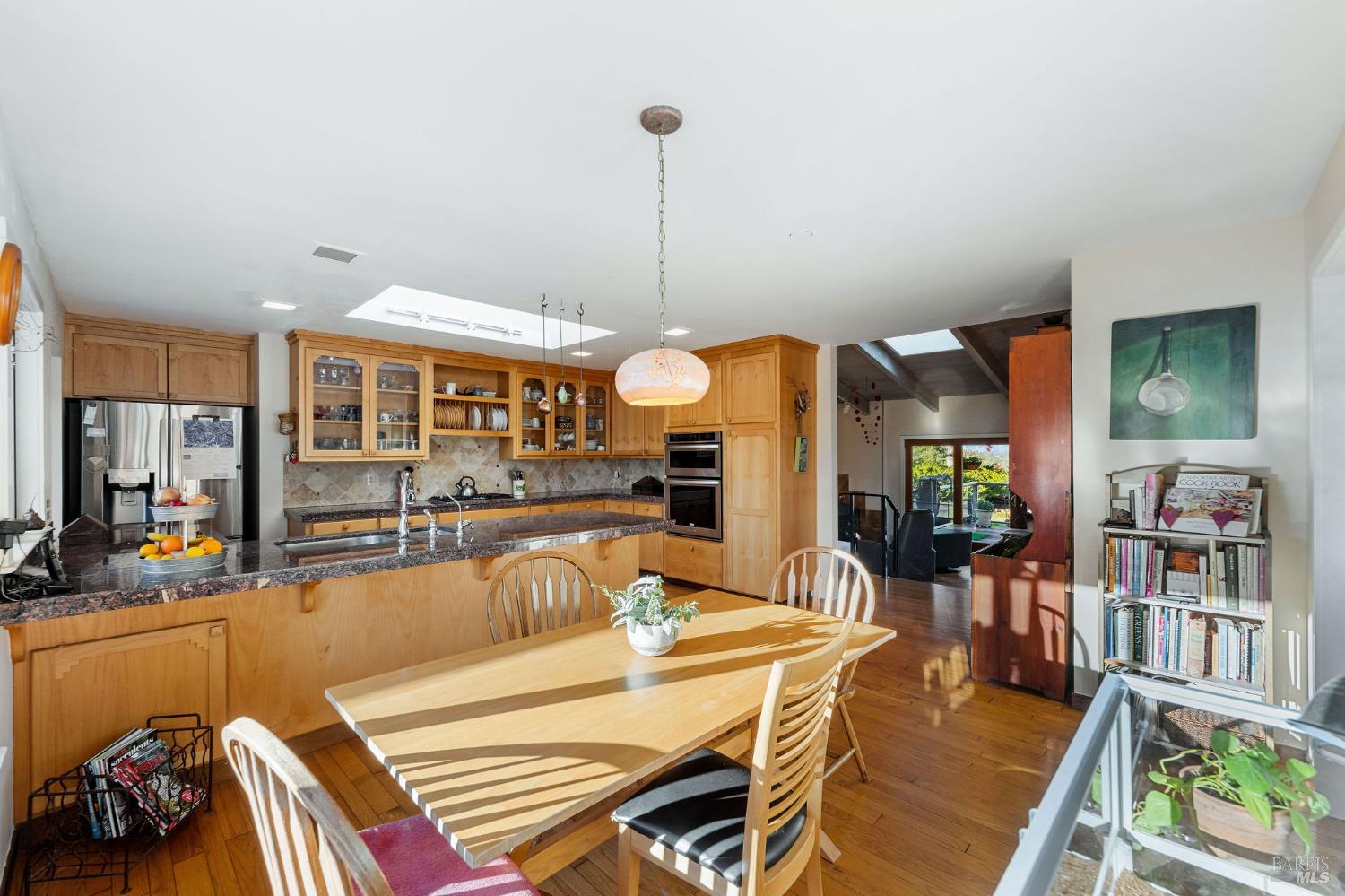 Detail Gallery Image 17 of 65 For 2850 Western Ave, Petaluma,  CA 94952 - 4 Beds | 3 Baths