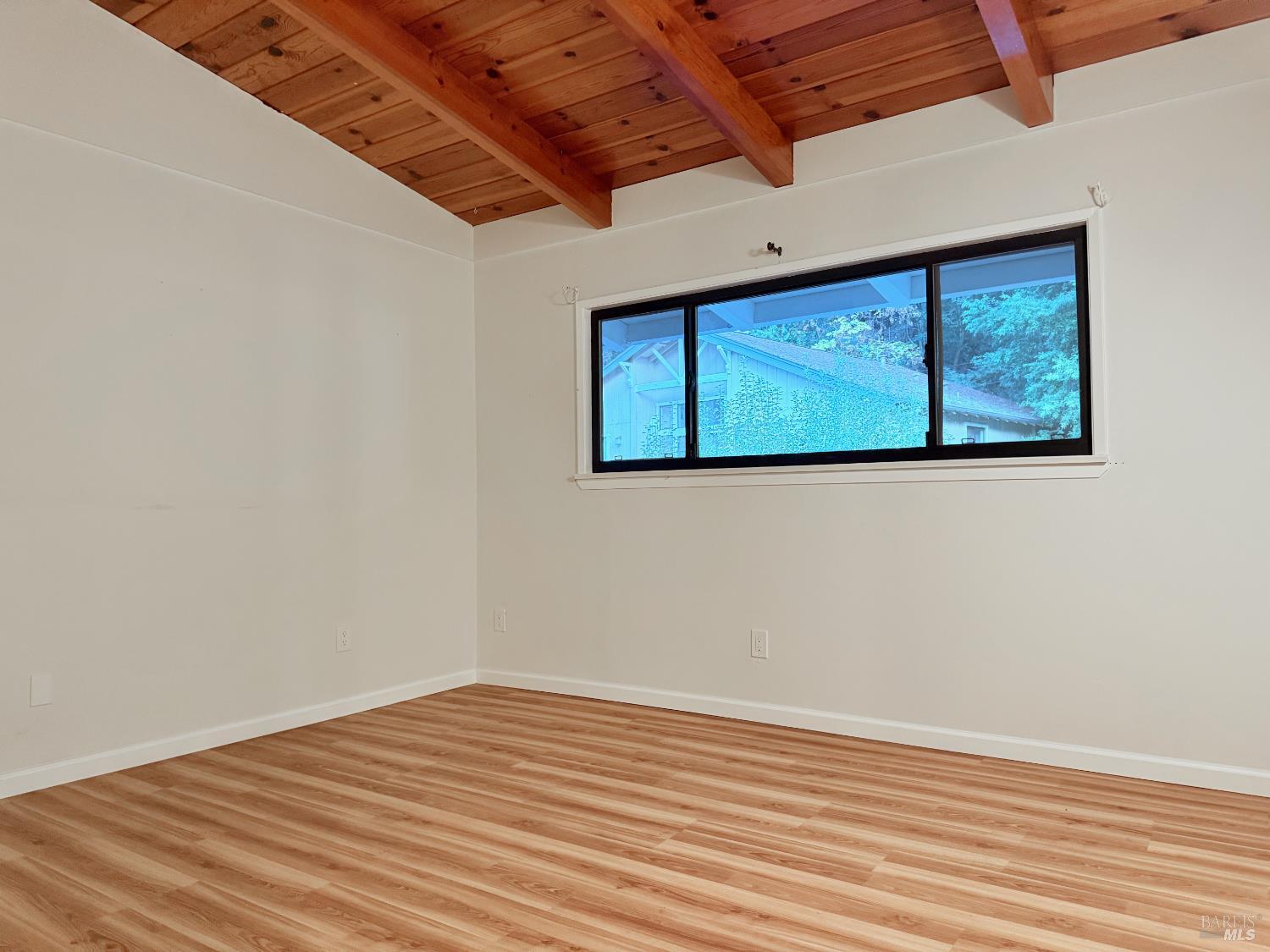Detail Gallery Image 19 of 39 For 16868 Center Way, Guerneville,  CA 95446 - 3 Beds | 2 Baths