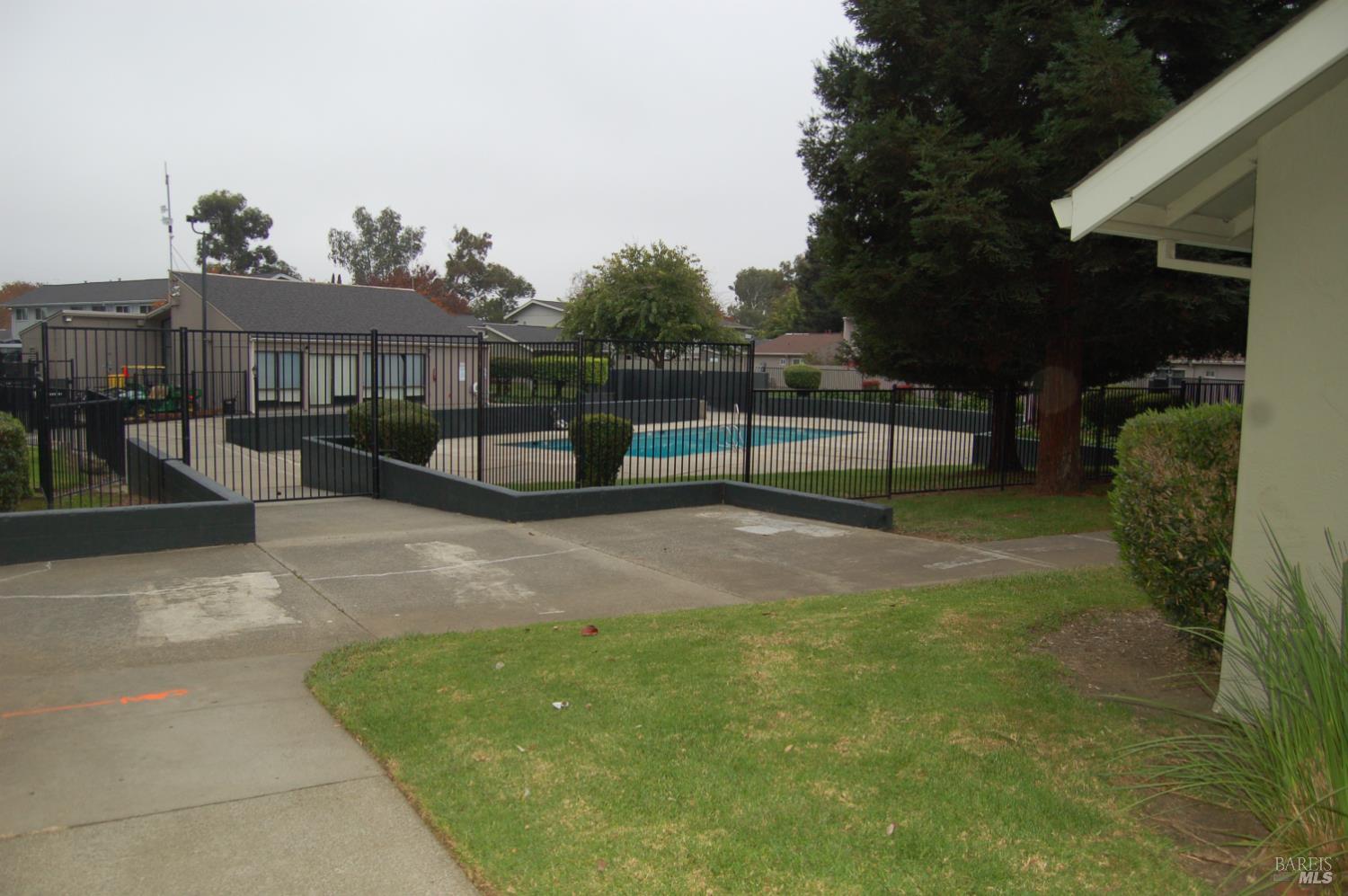 Detail Gallery Image 12 of 13 For 77 El Toro Ct, Fairfield,  CA 94533 - 2 Beds | 1 Baths