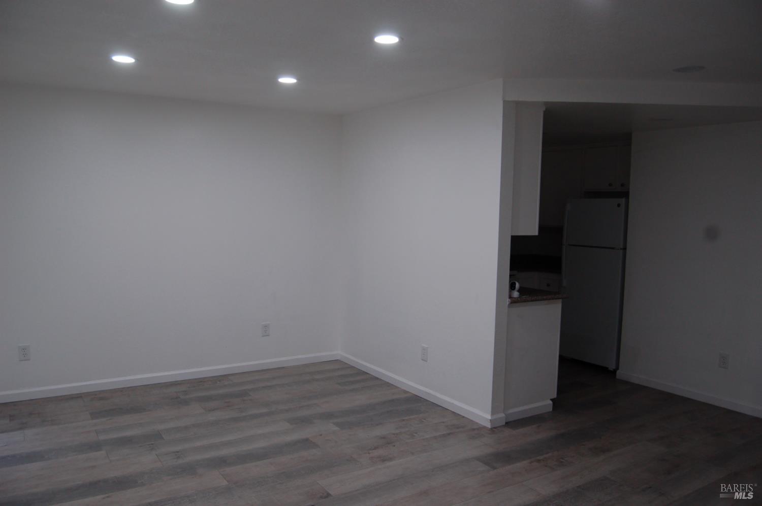 Detail Gallery Image 3 of 13 For 77 El Toro Ct, Fairfield,  CA 94533 - 2 Beds | 1 Baths