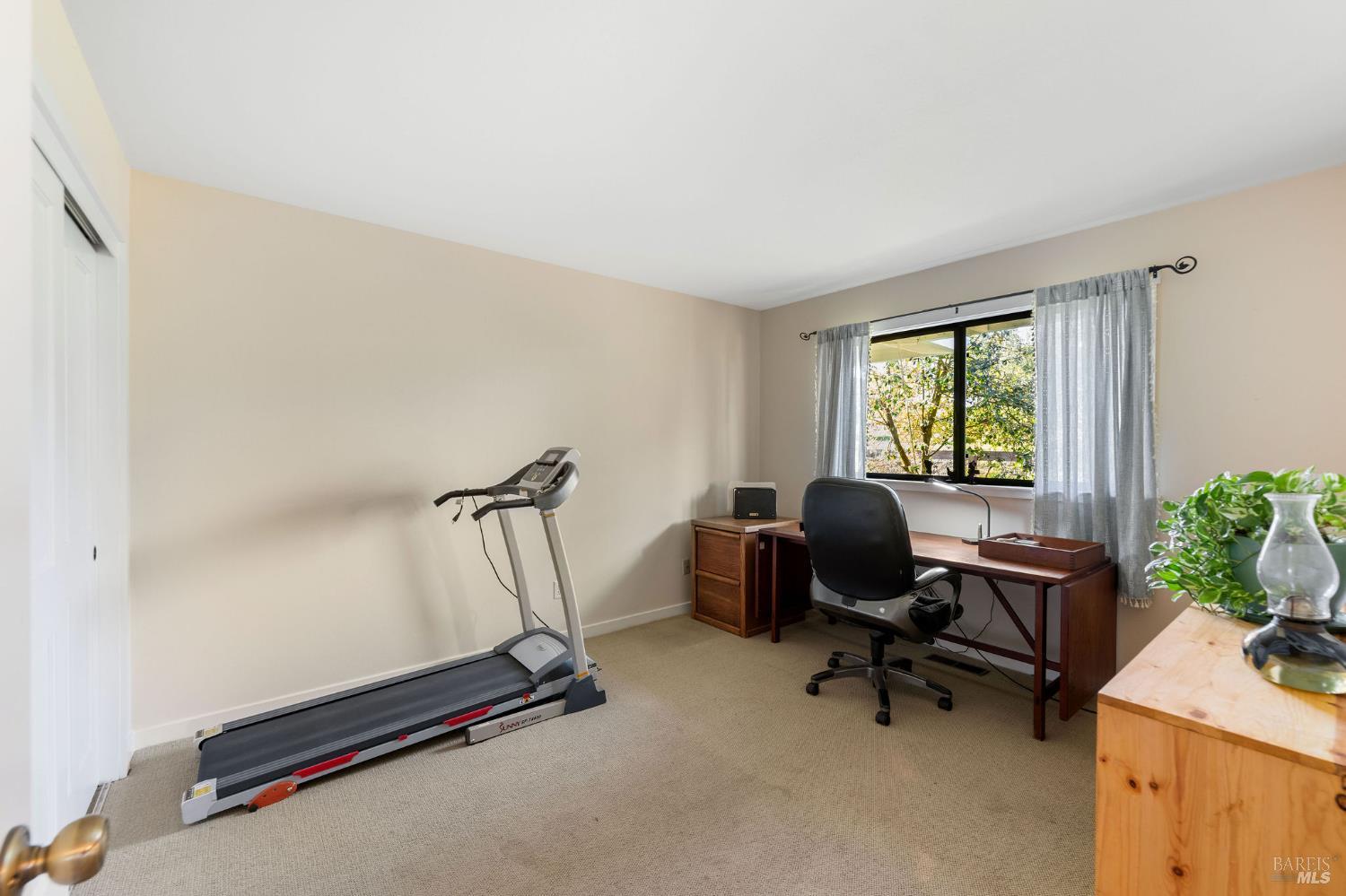 Detail Gallery Image 31 of 65 For 2850 Western Ave, Petaluma,  CA 94952 - 4 Beds | 3 Baths