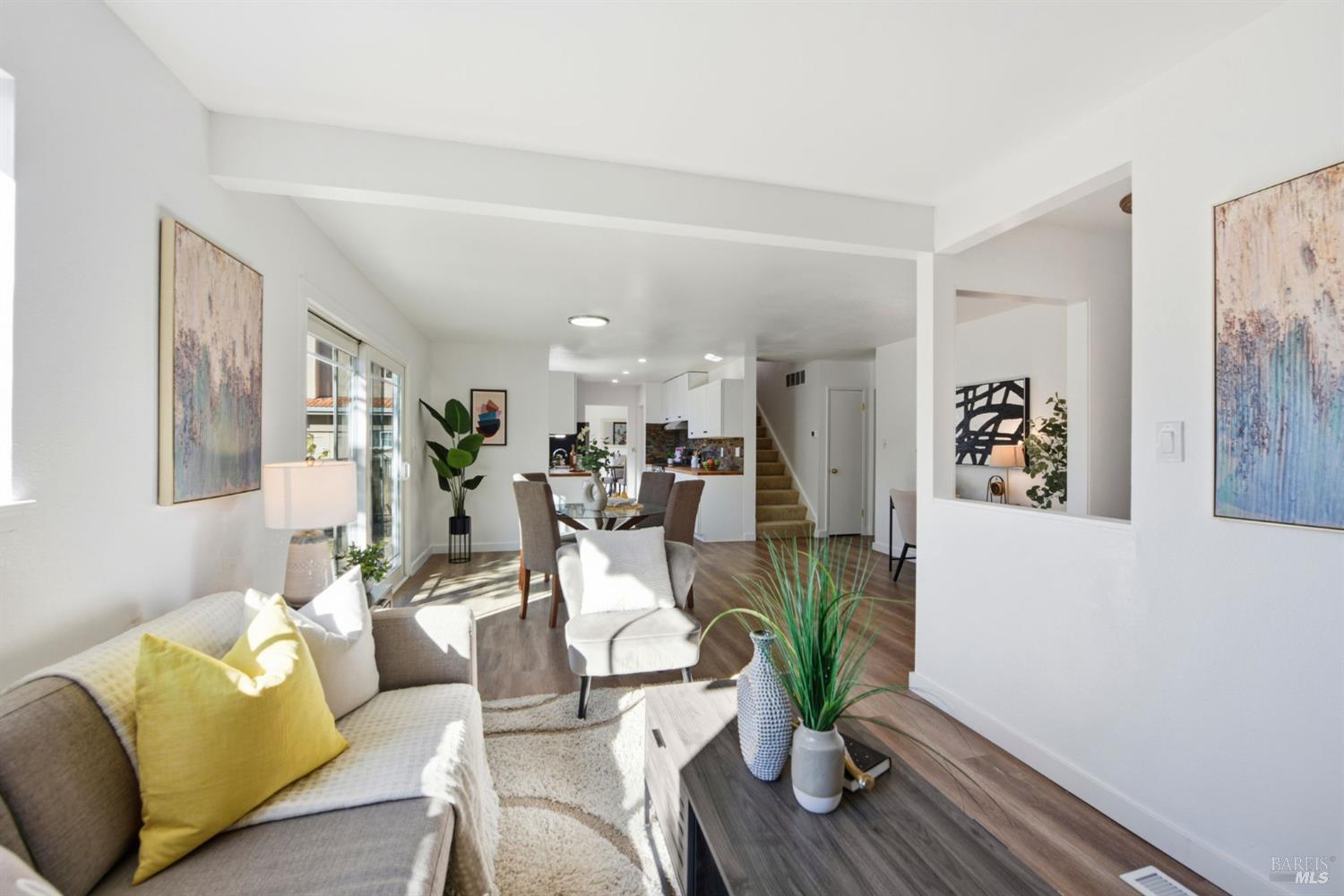 Detail Gallery Image 10 of 33 For 42015 via San Carlos Unkn, Fremont,  CA 94539 - 3 Beds | 3 Baths