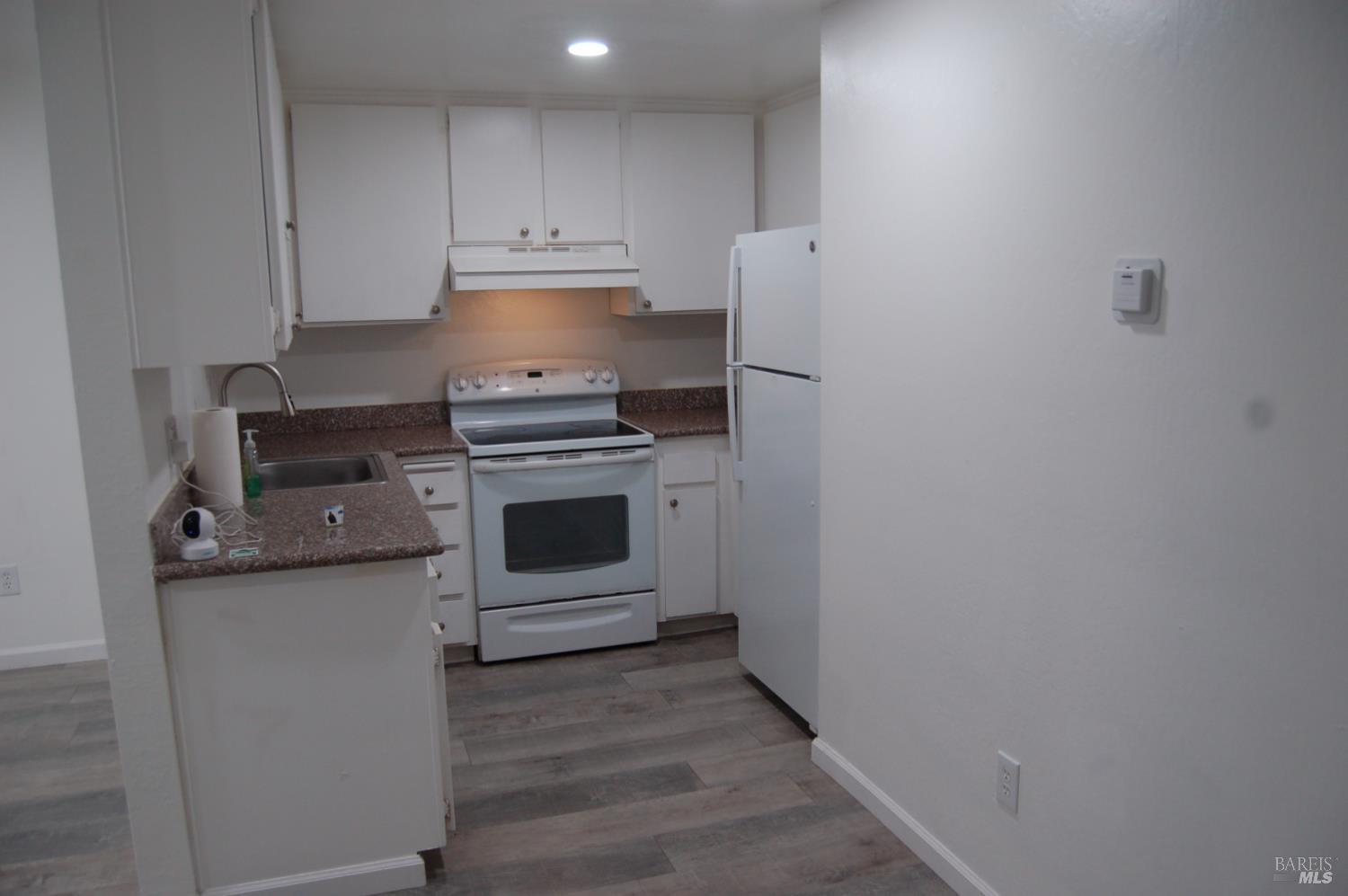 Detail Gallery Image 4 of 13 For 77 El Toro Ct, Fairfield,  CA 94533 - 2 Beds | 1 Baths