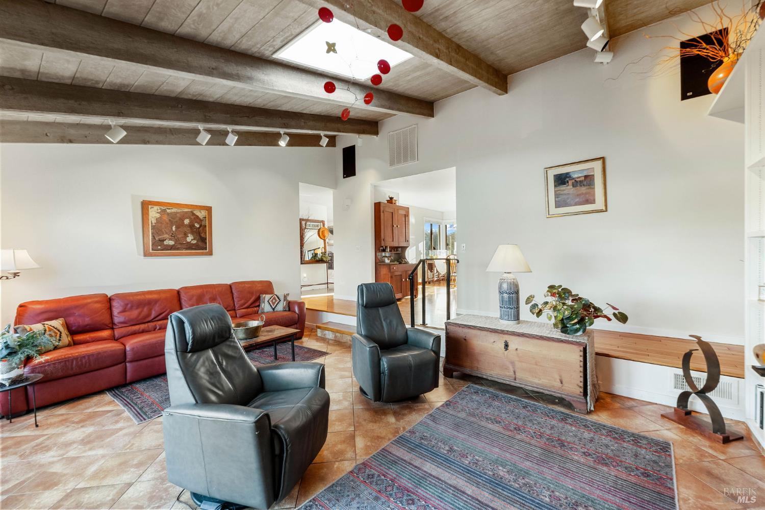 Detail Gallery Image 20 of 65 For 2850 Western Ave, Petaluma,  CA 94952 - 4 Beds | 3 Baths