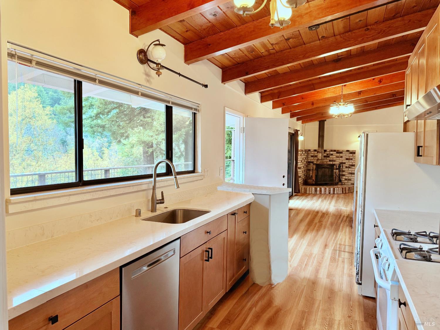 Detail Gallery Image 9 of 39 For 16868 Center Way, Guerneville,  CA 95446 - 3 Beds | 2 Baths