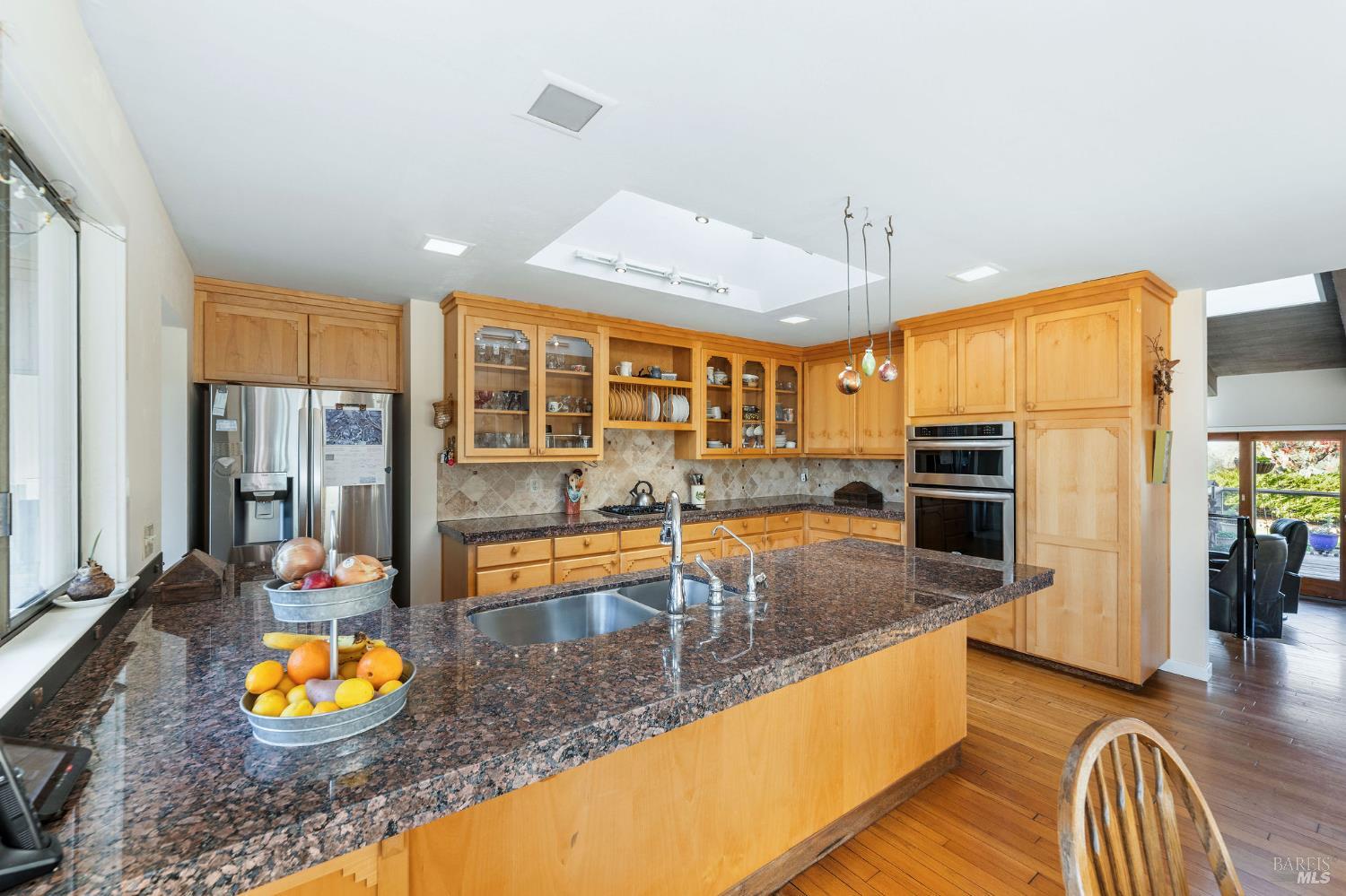 Detail Gallery Image 18 of 65 For 2850 Western Ave, Petaluma,  CA 94952 - 4 Beds | 3 Baths