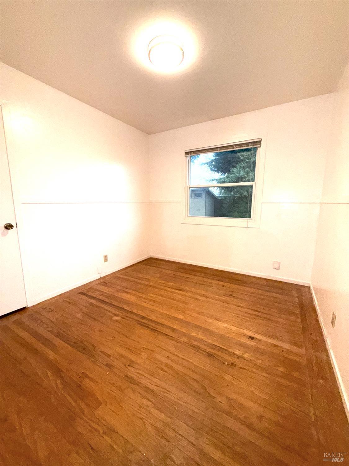 Detail Gallery Image 16 of 31 For 3469 Idaho Dr, Santa Rosa,  CA 95405 - 3 Beds | 1 Baths