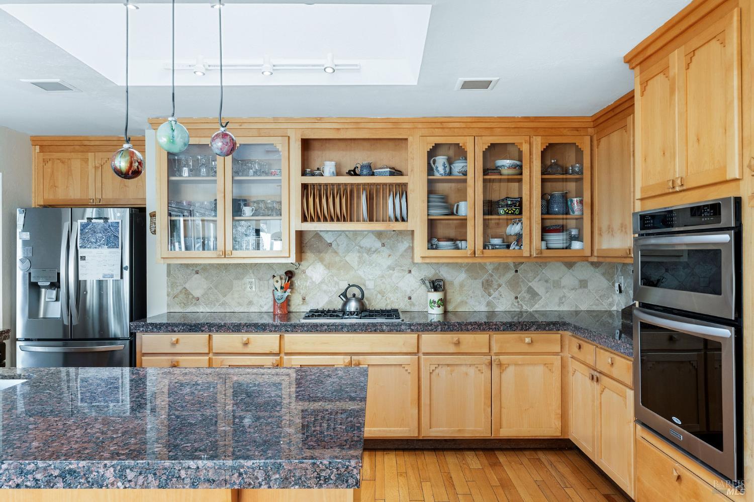 Detail Gallery Image 13 of 65 For 2850 Western Ave, Petaluma,  CA 94952 - 4 Beds | 3 Baths