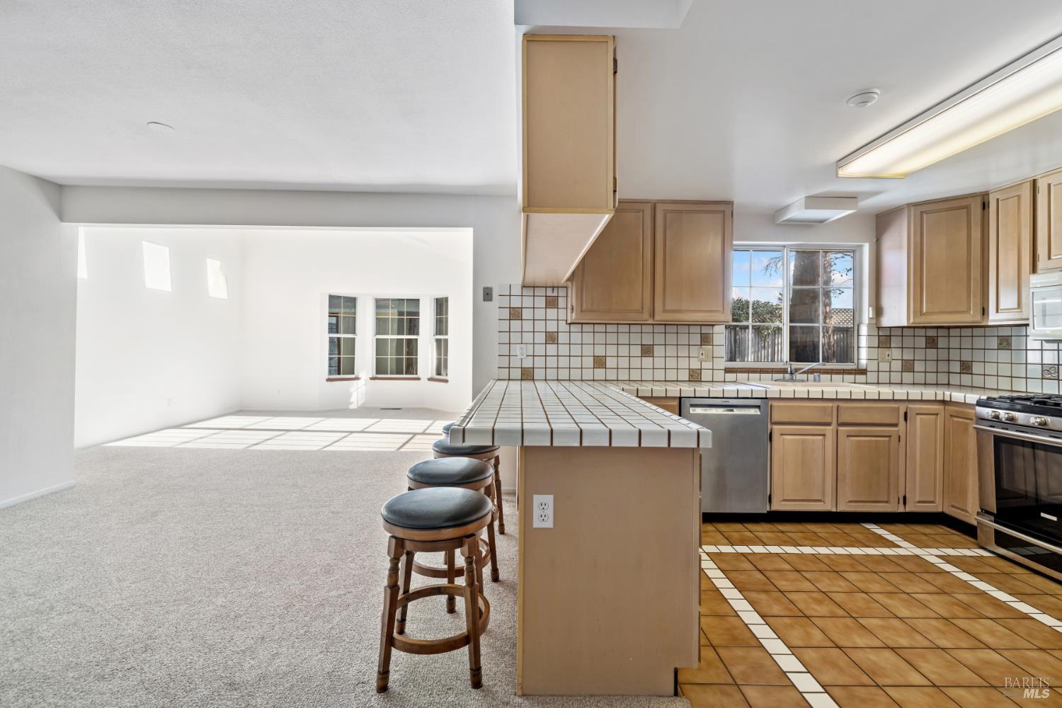 Detail Gallery Image 13 of 42 For 6 Oakhurst Pl, Santa Rosa,  CA 95409 - 2 Beds | 2 Baths