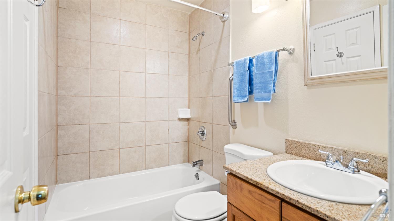 Detail Gallery Image 12 of 22 For 1333 N Camino Alto Unkn #164,  Vallejo,  CA 94589 - 2 Beds | 1 Baths