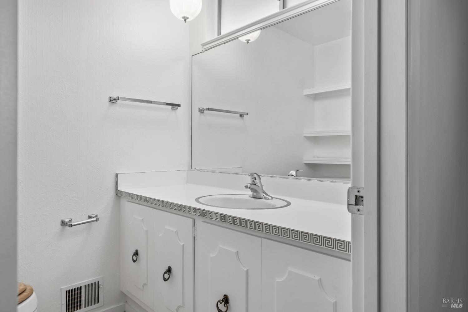 Detail Gallery Image 23 of 42 For 6 Oakhurst Pl, Santa Rosa,  CA 95409 - 2 Beds | 2 Baths