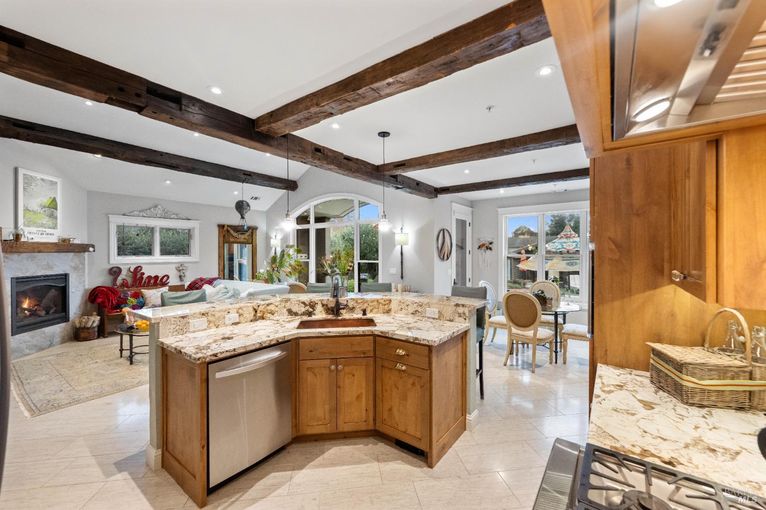 Detail Gallery Image 17 of 75 For 1343 Ash St, Napa,  CA 94559 - 6 Beds | 4/1 Baths