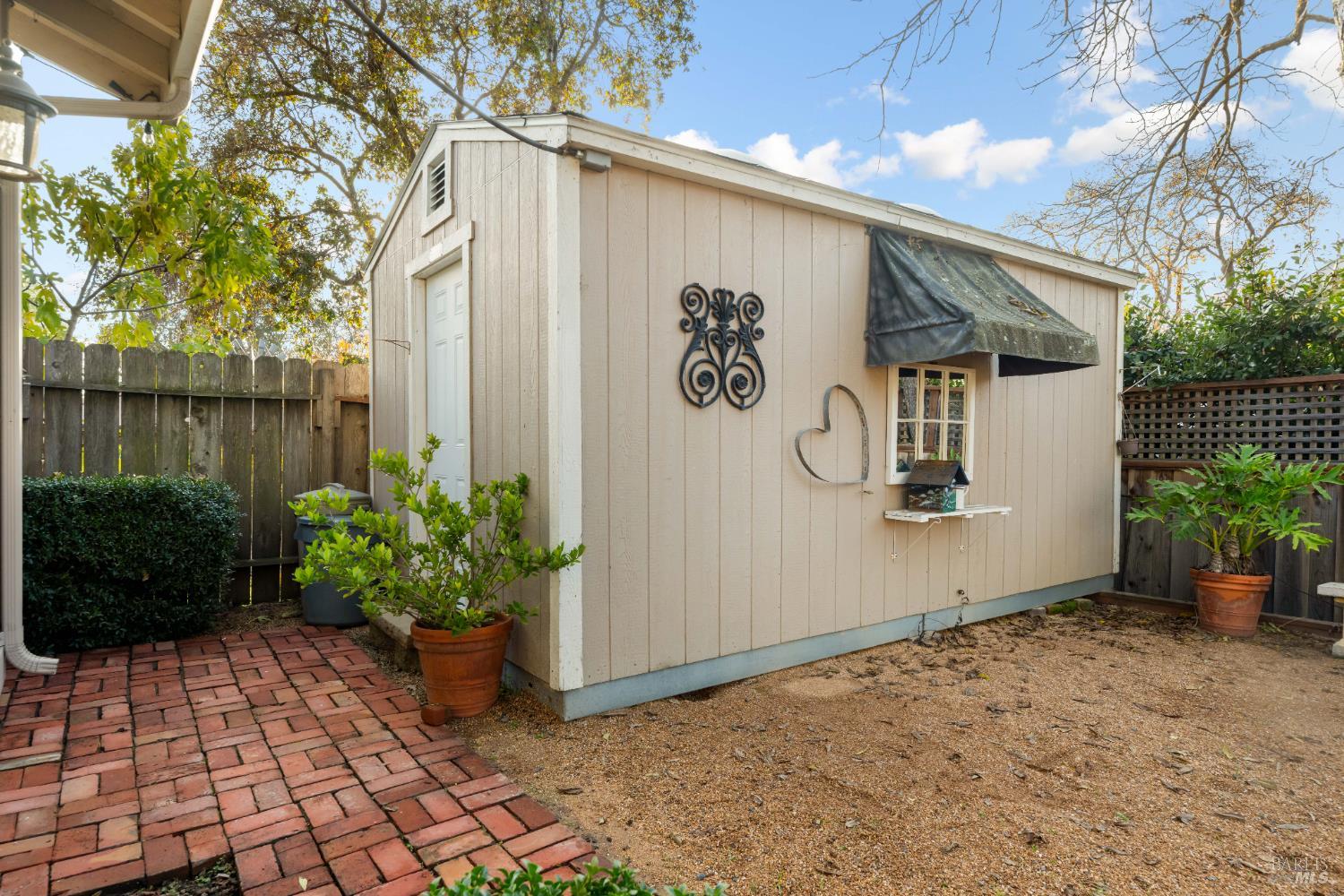 Detail Gallery Image 65 of 75 For 1343 Ash St, Napa,  CA 94559 - 6 Beds | 4/1 Baths