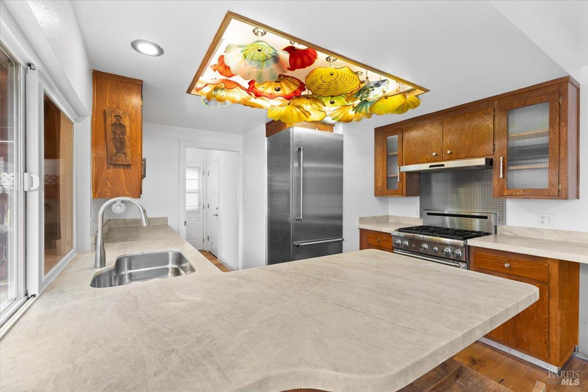 Detail Gallery Image 11 of 25 For 1421 Oak Cir, Healdsburg,  CA 95448 - 2 Beds | 1 Baths