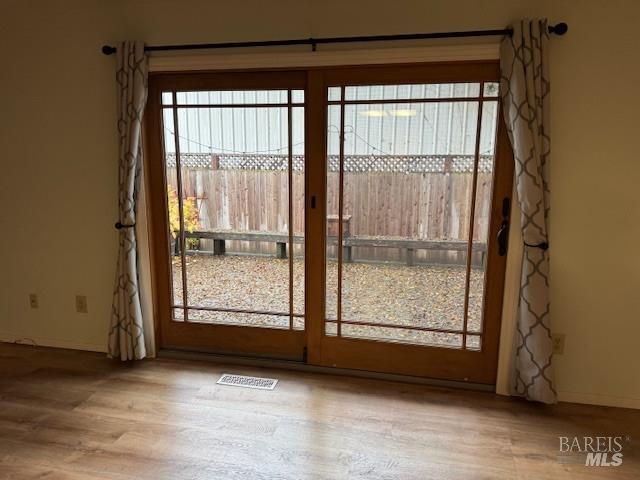 Detail Gallery Image 10 of 22 For 424 Mason St, Healdsburg,  CA 95448 - 3 Beds | 2 Baths