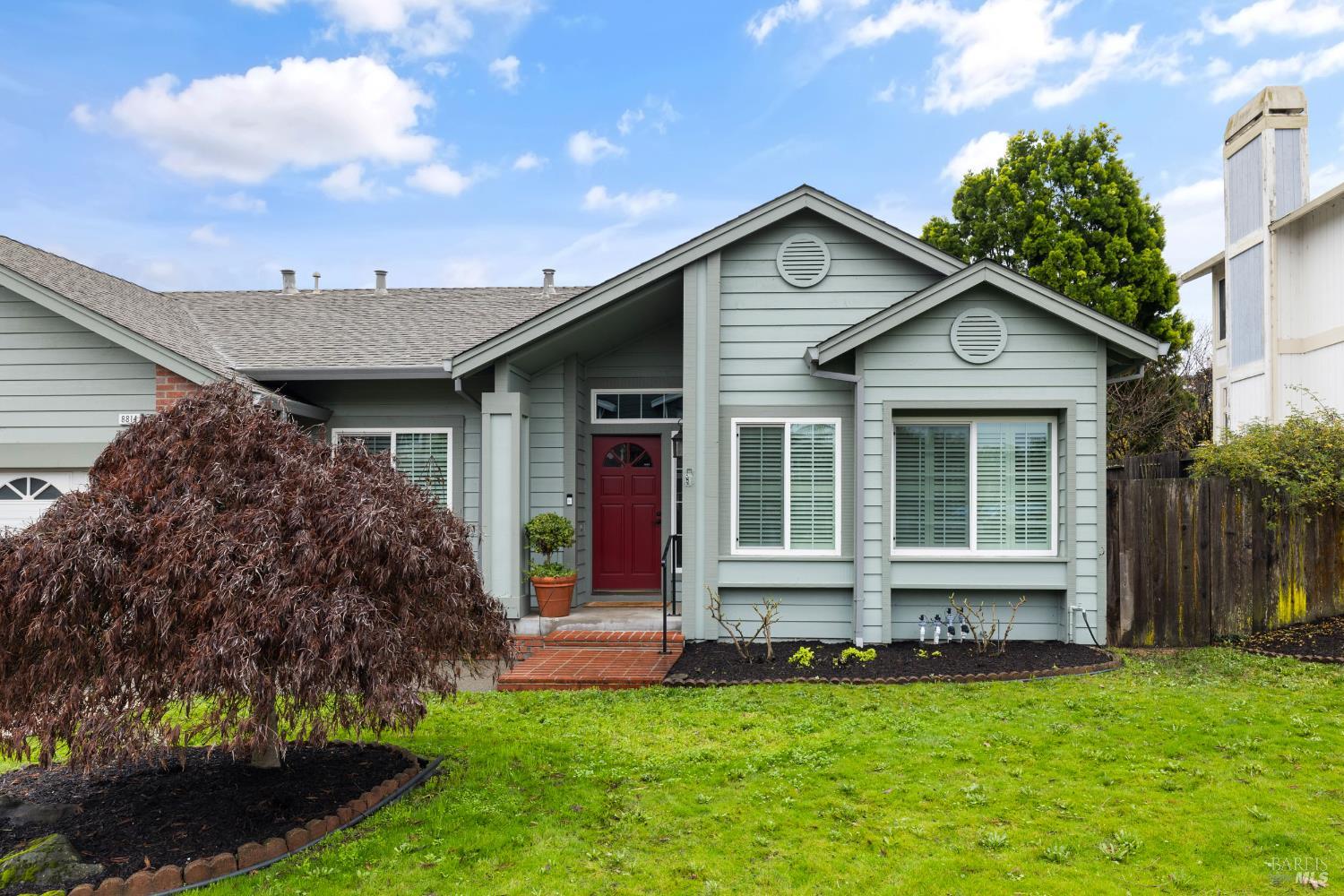 Detail Gallery Image 2 of 28 For 8814 Clothier Ln, Cotati,  CA 94931 - 3 Beds | 2 Baths