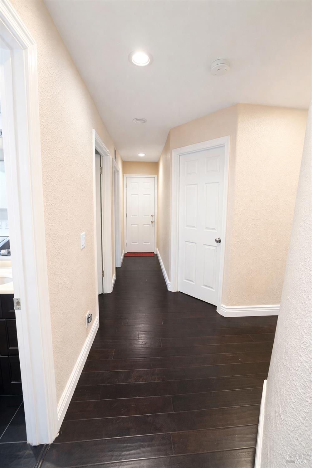 Detail Gallery Image 16 of 26 For 1019 Whistler Dr, Suisun City,  CA 94585 - 3 Beds | 2 Baths