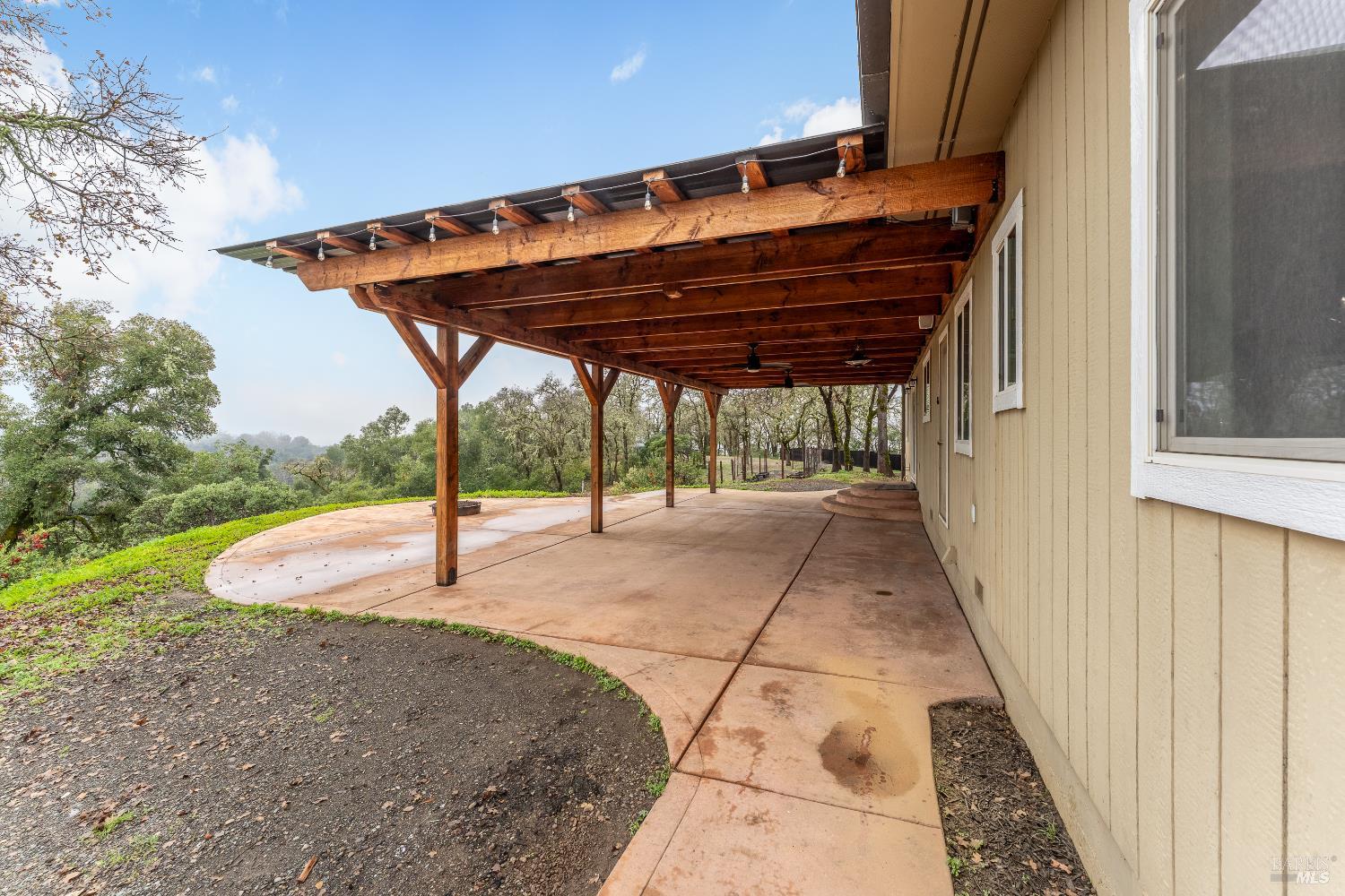 Detail Gallery Image 6 of 29 For 1461 Ponderosa Way, Redwood Valley,  CA 95470 - 3 Beds | 2 Baths