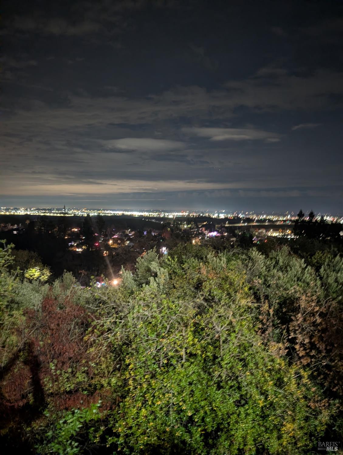 Detail Gallery Image 35 of 36 For 216 Alta Mira Dr, Vacaville,  CA 95688 - 5 Beds | 3/1 Baths