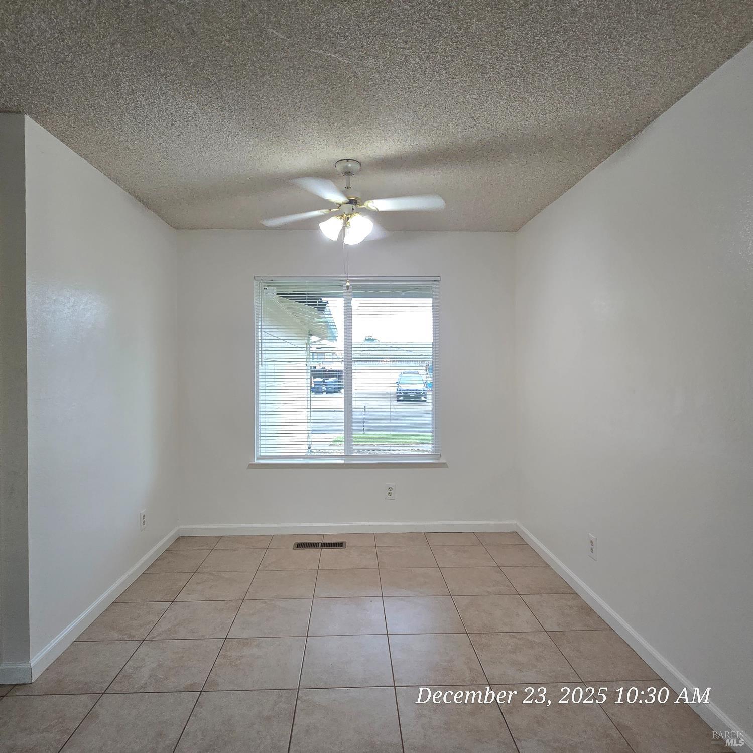 Detail Gallery Image 7 of 18 For 4875 Silverado Dr, Fairfield,  CA 94534 - 3 Beds | 2 Baths