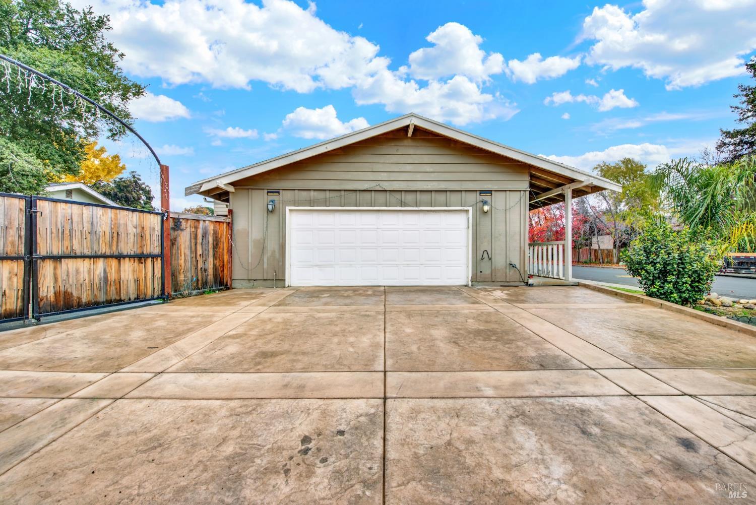 Detail Gallery Image 7 of 98 For 2630 Owens St, Fairfield,  CA 94534 - 4 Beds | 3 Baths