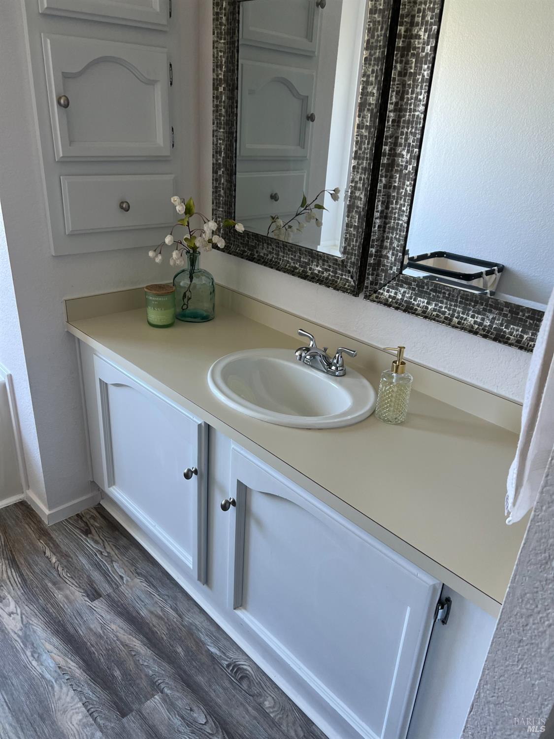 Detail Gallery Image 12 of 17 For 430 Lake Mendocino Dr, Ukiah,  CA 95482 - 3 Beds | 2 Baths