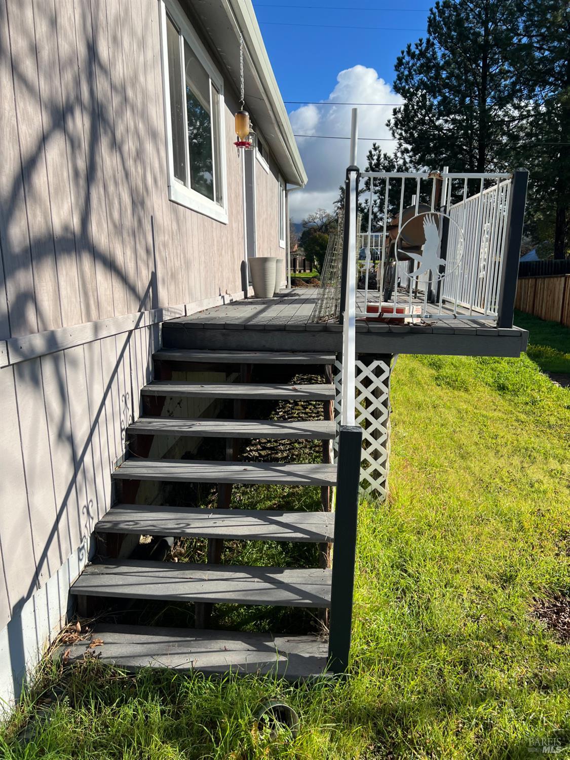 Detail Gallery Image 14 of 17 For 430 Lake Mendocino Dr, Ukiah,  CA 95482 - 3 Beds | 2 Baths