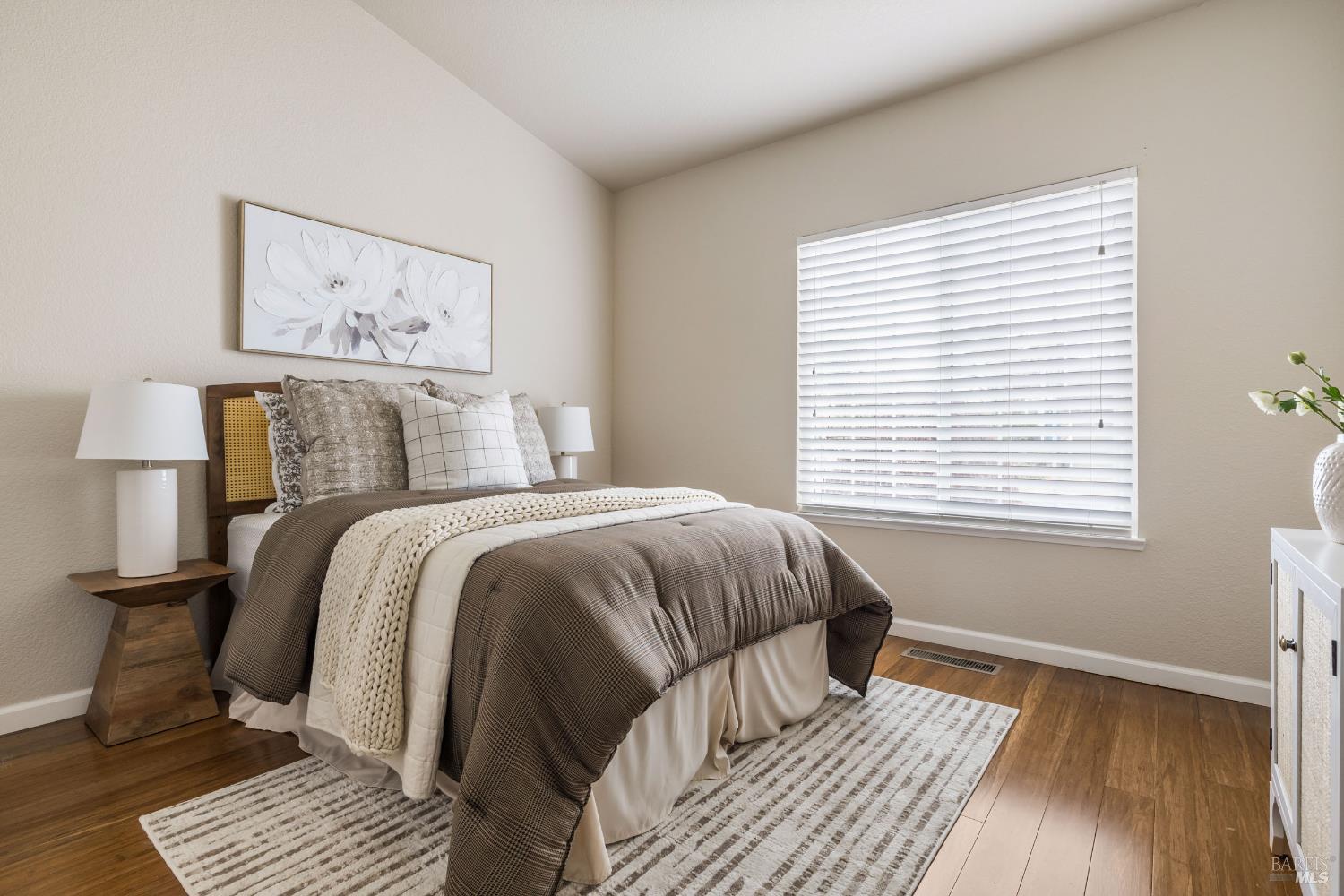 Detail Gallery Image 13 of 28 For 8814 Clothier Ln, Cotati,  CA 94931 - 3 Beds | 2 Baths