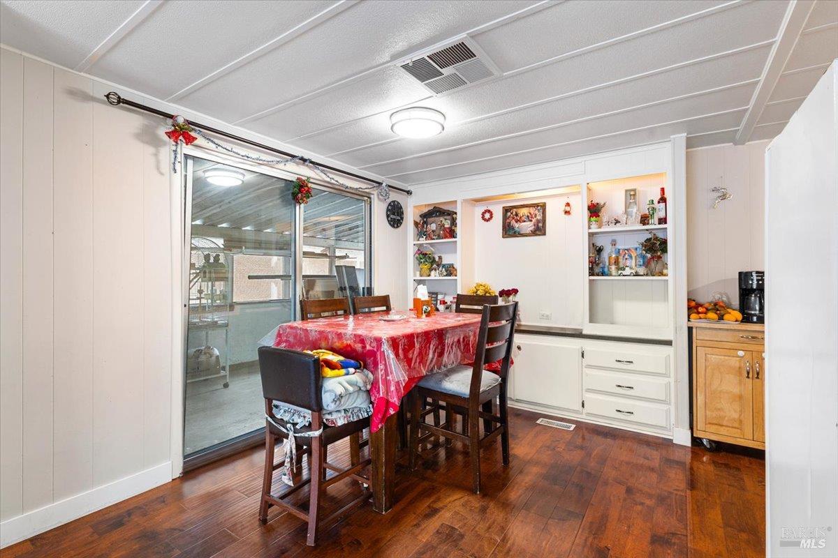 Detail Gallery Image 6 of 21 For 219 N Heidi Ct 79, Windsor,  CA 95492 - 2 Beds | 2 Baths