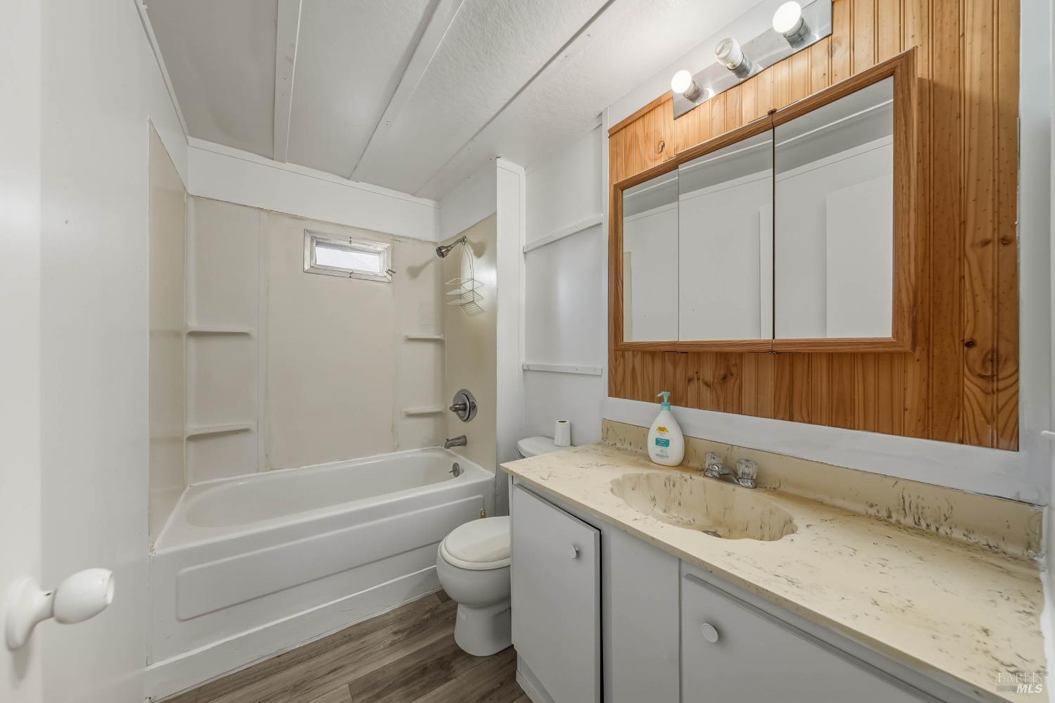 Detail Gallery Image 23 of 48 For 4265 Lakeshore Blvd 18, Lakeport,  CA 95453 - 2 Beds | 1/1 Baths