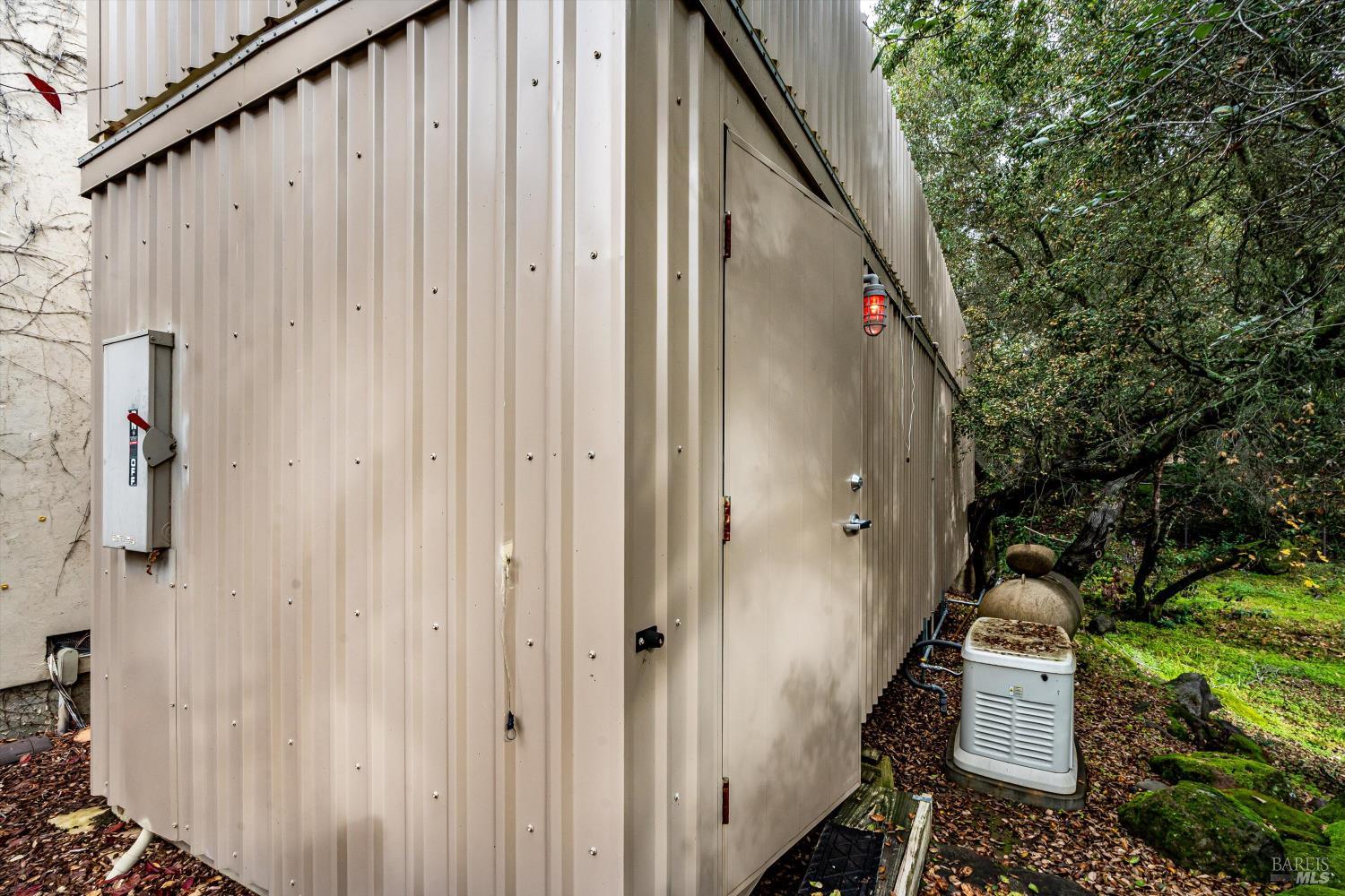 Detail Gallery Image 52 of 74 For 405 London Way, Sonoma,  CA 95476 - 5 Beds | 5/1 Baths