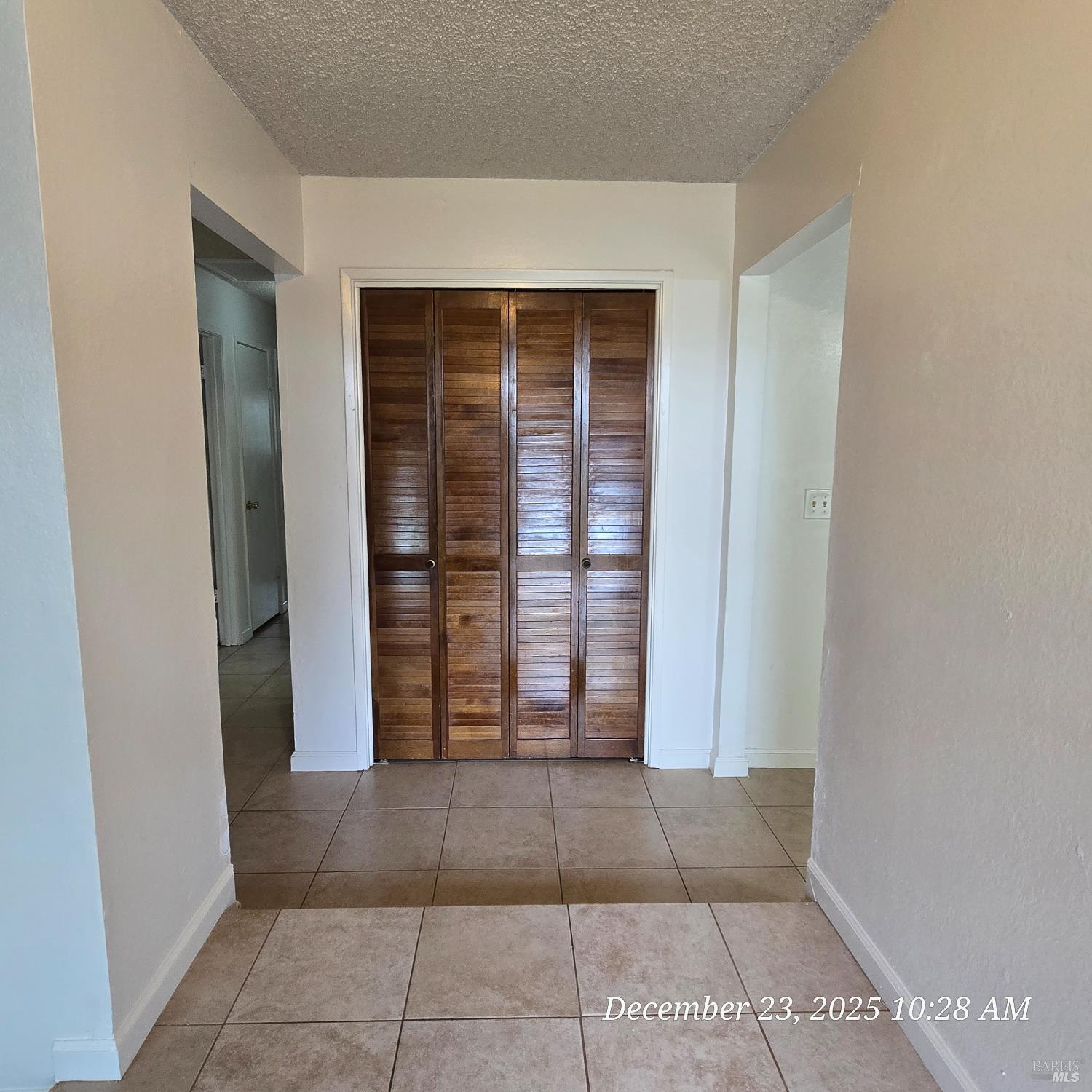 Detail Gallery Image 3 of 18 For 4875 Silverado Dr, Fairfield,  CA 94534 - 3 Beds | 2 Baths