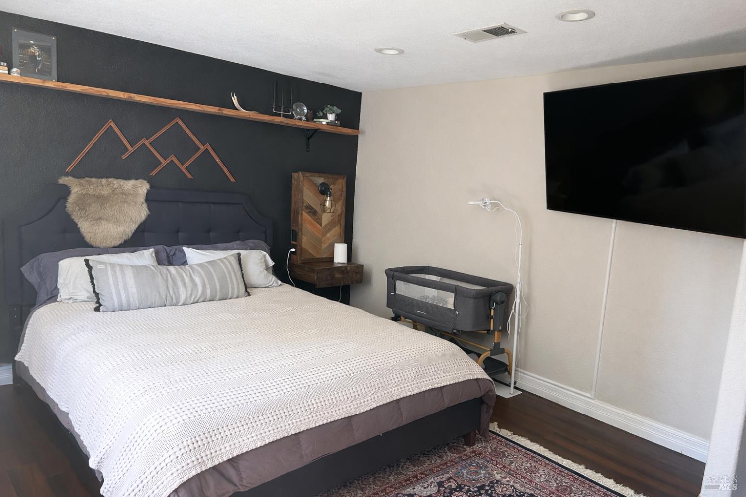 Detail Gallery Image 14 of 26 For 1019 Whistler Dr, Suisun City,  CA 94585 - 3 Beds | 2 Baths