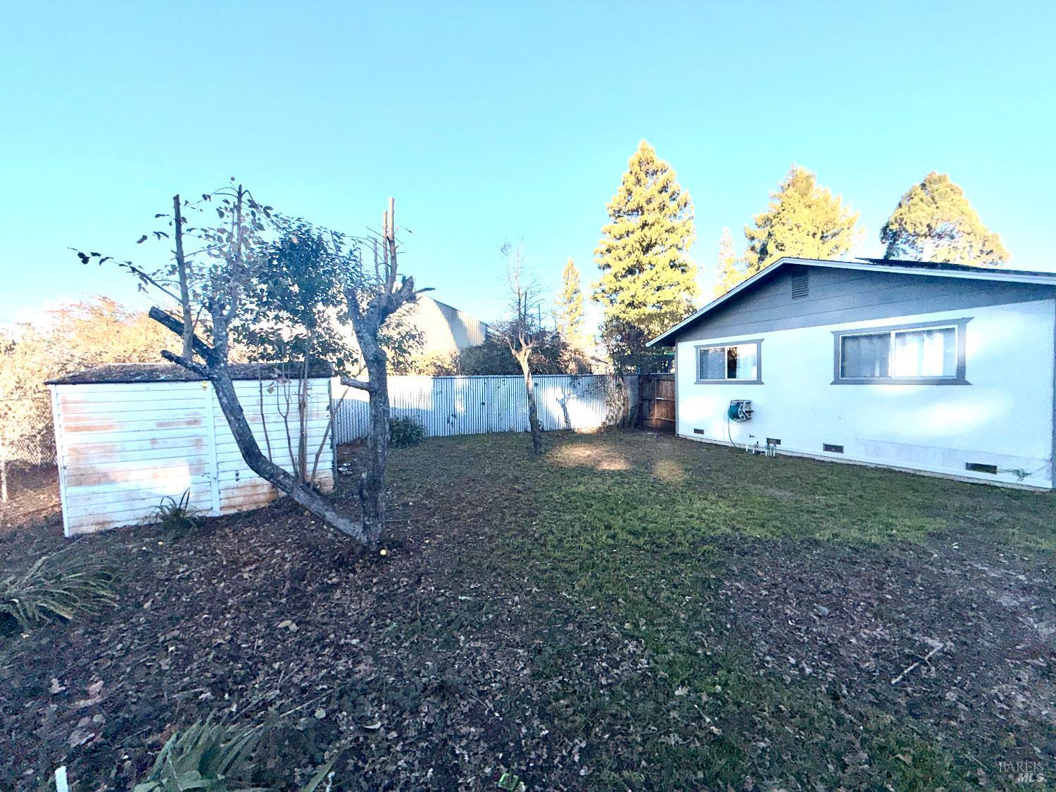 Detail Gallery Image 2 of 14 For 372 South Lenore Ave, Willits,  CA 95490 - 2 Beds | 1 Baths