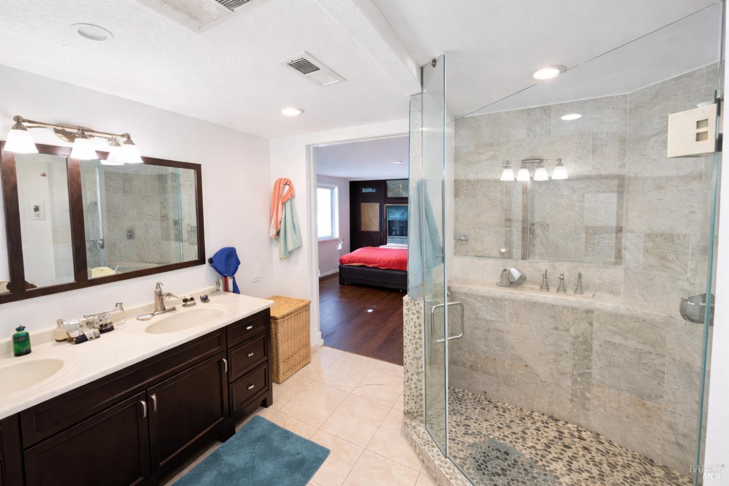 Detail Gallery Image 12 of 26 For 1019 Whistler Dr, Suisun City,  CA 94585 - 3 Beds | 2 Baths