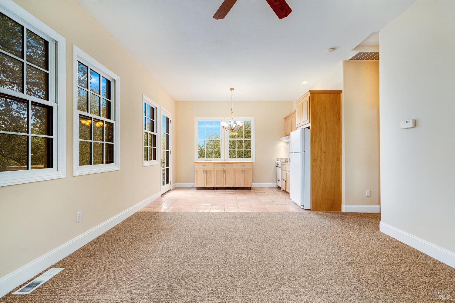 Detail Gallery Image 39 of 74 For 405 London Way, Sonoma,  CA 95476 - 5 Beds | 5/1 Baths