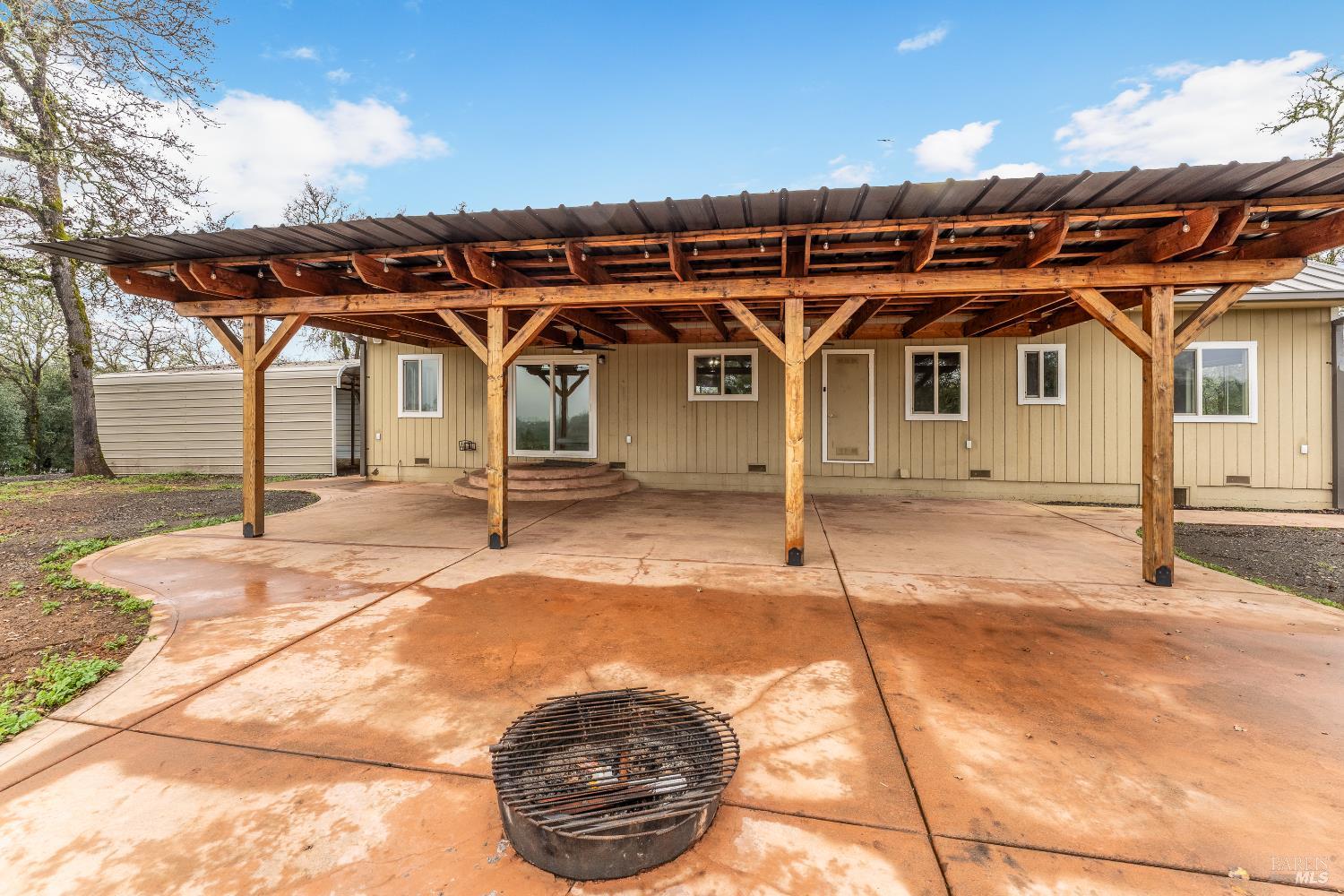 Detail Gallery Image 5 of 29 For 1461 Ponderosa Way, Redwood Valley,  CA 95470 - 3 Beds | 2 Baths