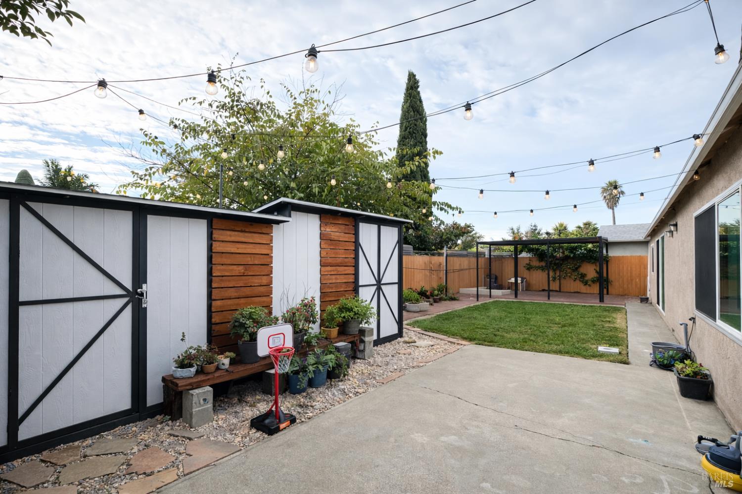 Detail Gallery Image 22 of 26 For 1019 Whistler Dr, Suisun City,  CA 94585 - 3 Beds | 2 Baths