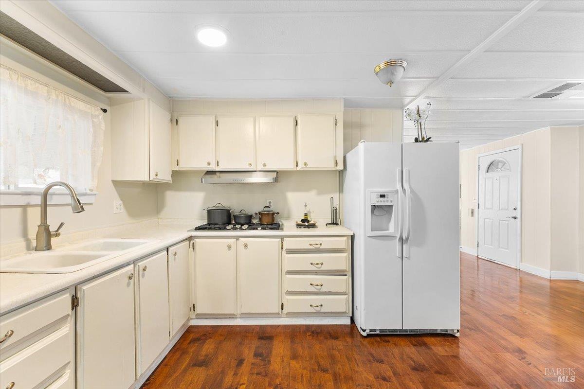 Detail Gallery Image 10 of 21 For 219 N Heidi Ct 79, Windsor,  CA 95492 - 2 Beds | 2 Baths