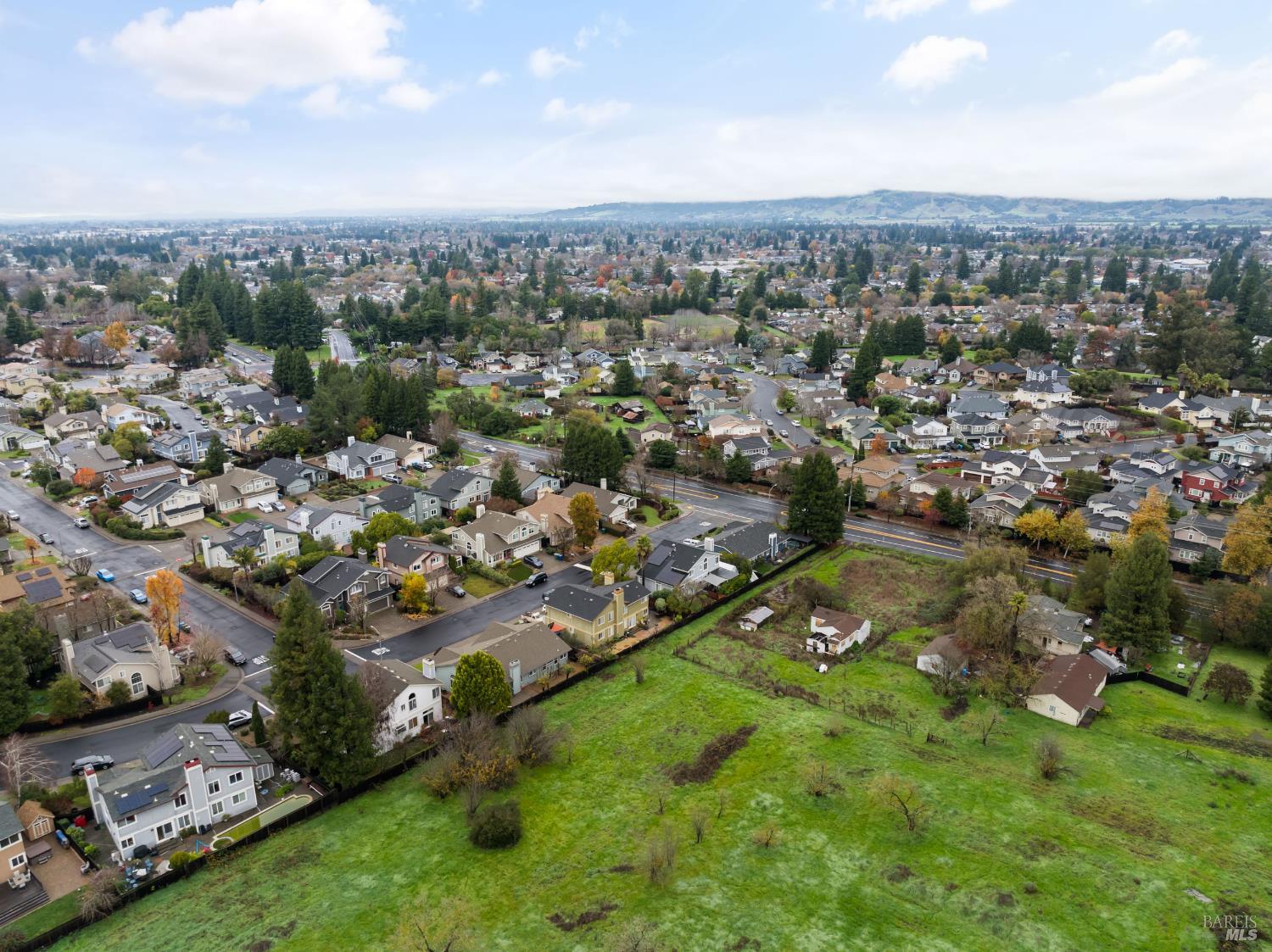 Detail Gallery Image 27 of 28 For 8814 Clothier Ln, Cotati,  CA 94931 - 3 Beds | 2 Baths