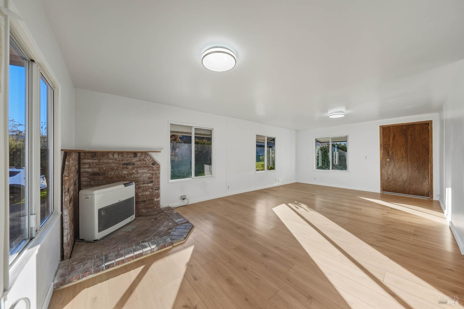 Detail Gallery Image 16 of 48 For 4265 Lakeshore Blvd 18, Lakeport,  CA 95453 - 2 Beds | 1/1 Baths