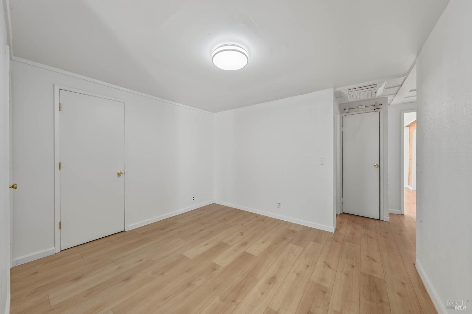 Detail Gallery Image 21 of 48 For 4265 Lakeshore Blvd 18, Lakeport,  CA 95453 - 2 Beds | 1/1 Baths