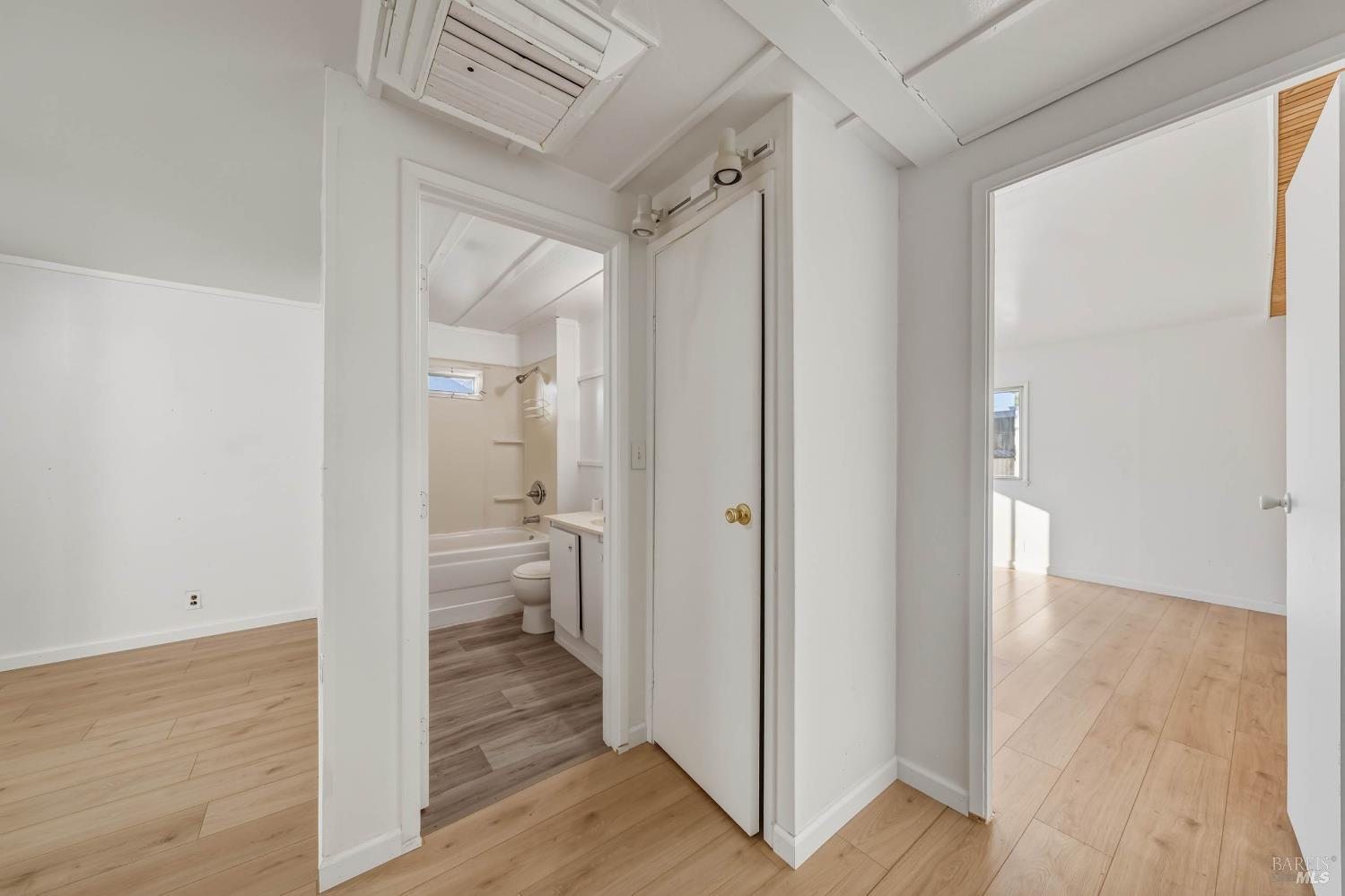 Detail Gallery Image 26 of 48 For 4265 Lakeshore Blvd 18, Lakeport,  CA 95453 - 2 Beds | 1/1 Baths