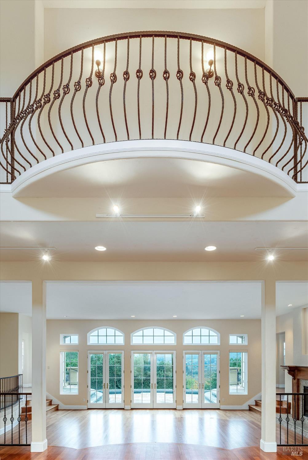 Detail Gallery Image 7 of 74 For 405 London Way, Sonoma,  CA 95476 - 5 Beds | 5/1 Baths