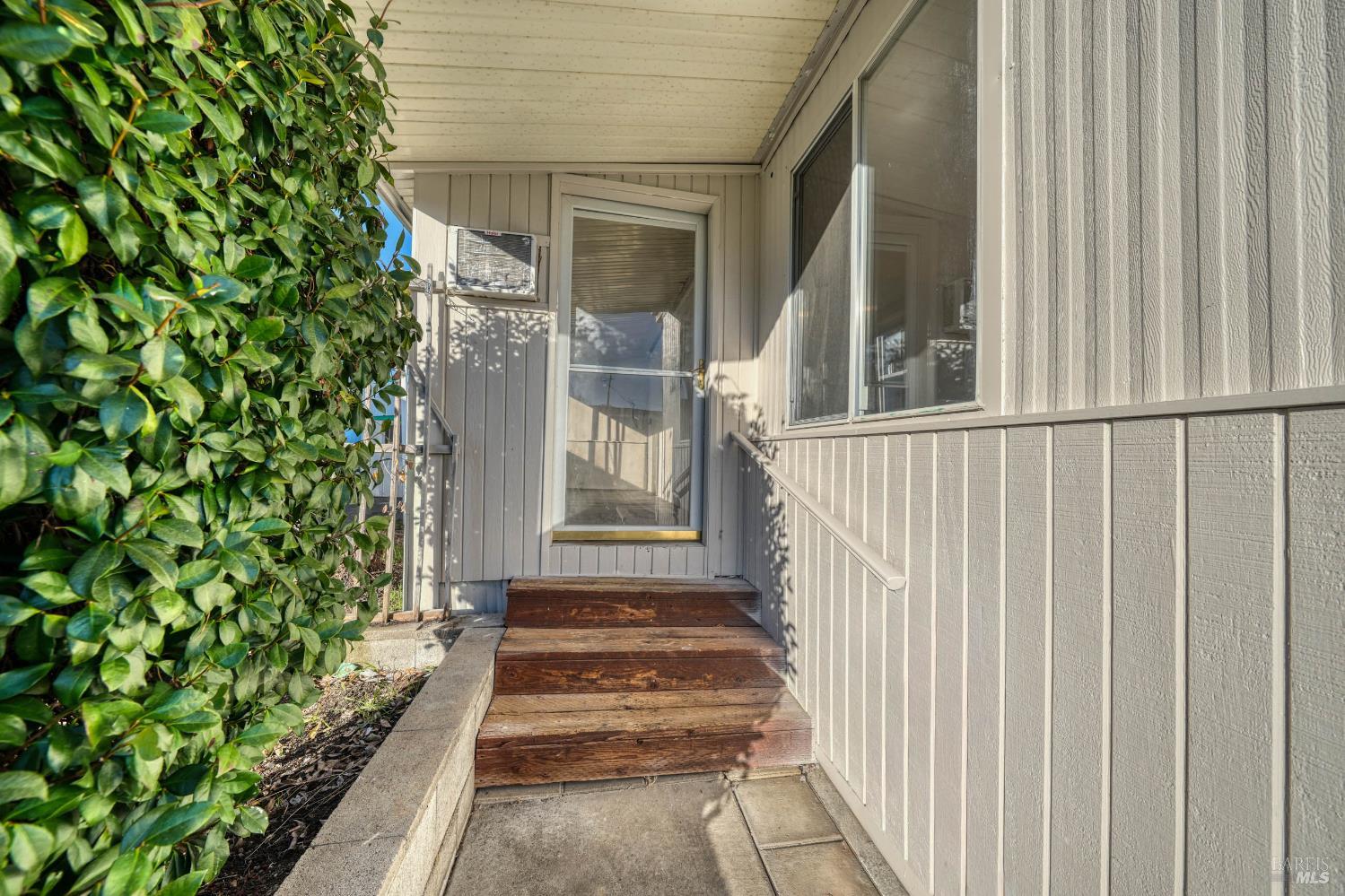 Detail Gallery Image 5 of 48 For 4265 Lakeshore Blvd 18, Lakeport,  CA 95453 - 2 Beds | 1/1 Baths