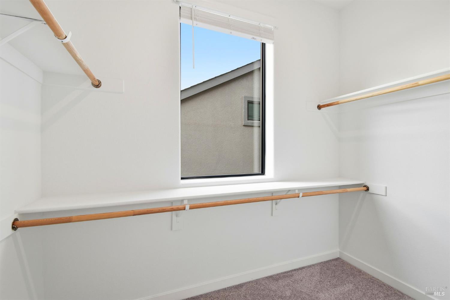 Detail Gallery Image 6 of 12 For 9129 Camino Colegio Rd, Rohnert Park,  CA 94928 - 4 Beds | 3 Baths