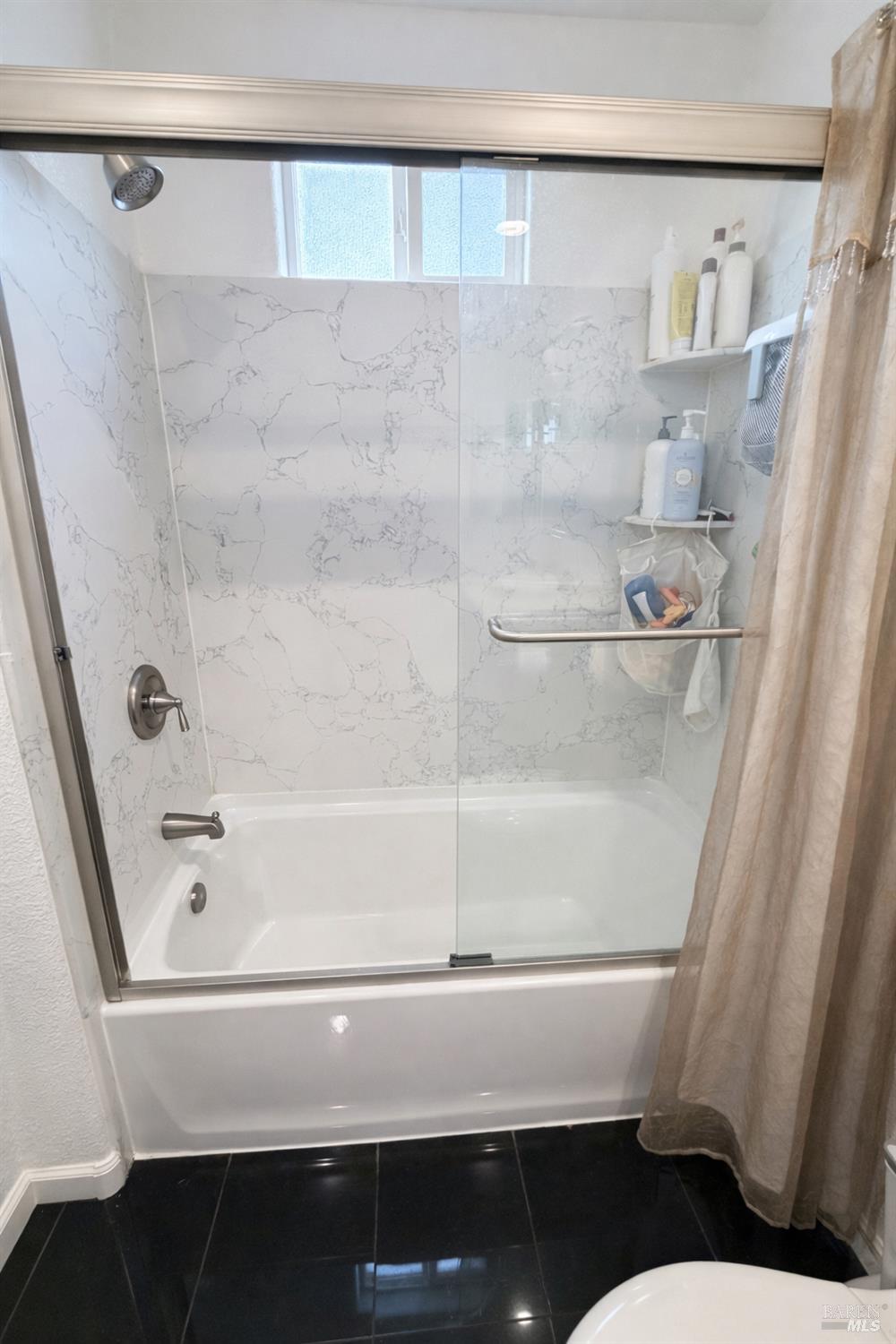 Detail Gallery Image 19 of 26 For 1019 Whistler Dr, Suisun City,  CA 94585 - 3 Beds | 2 Baths