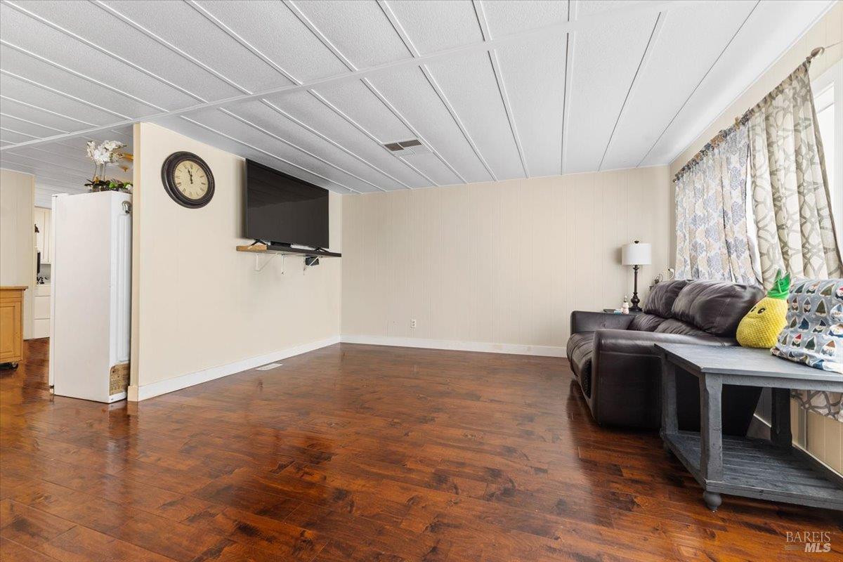 Detail Gallery Image 3 of 21 For 219 N Heidi Ct 79, Windsor,  CA 95492 - 2 Beds | 2 Baths